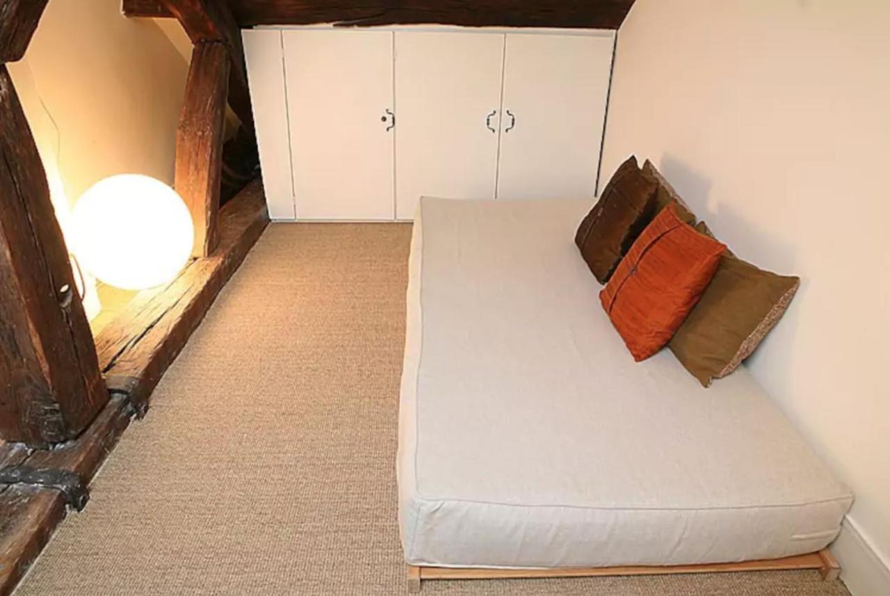 Appartement Charming Cosy Triplex In Trendy Marais à Paris Extérieur photo