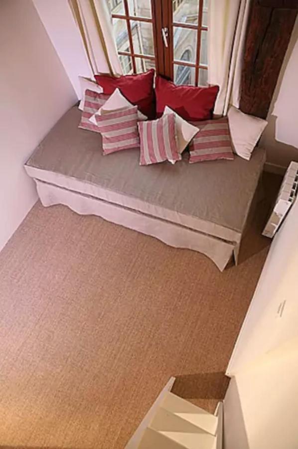 Appartement Charming Cosy Triplex In Trendy Marais à Paris Extérieur photo