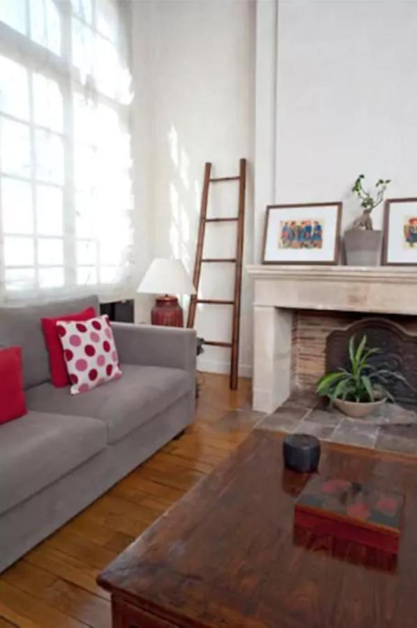 Appartement Charming Cosy Triplex In Trendy Marais à Paris Extérieur photo