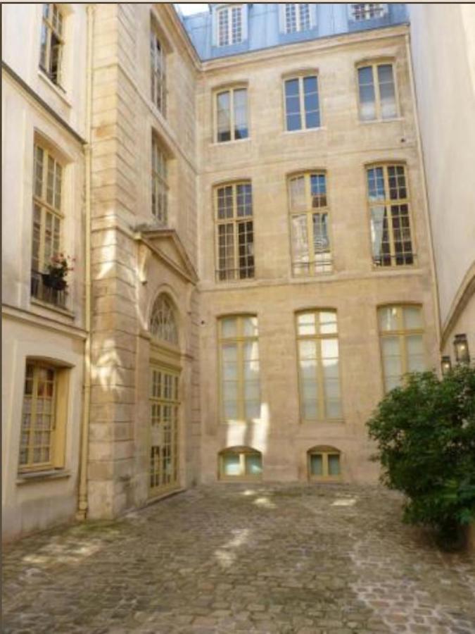 Appartement Charming Cosy Triplex In Trendy Marais à Paris Extérieur photo