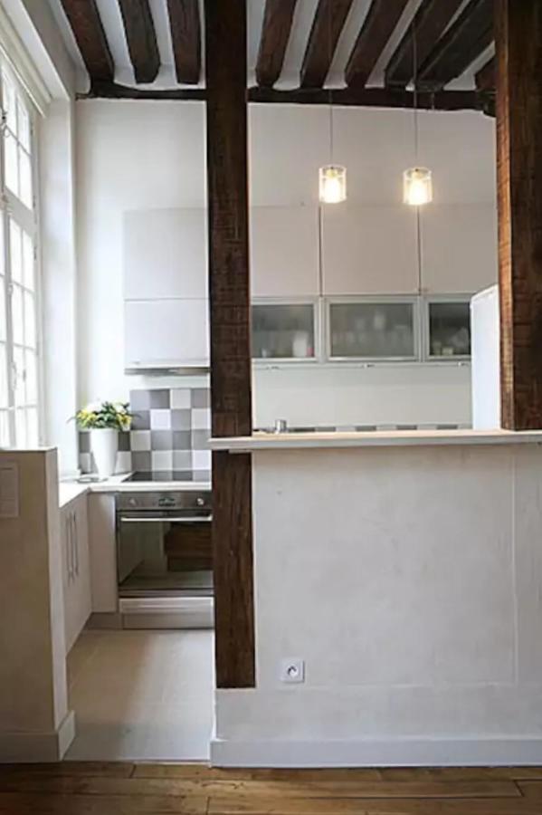 Appartement Charming Cosy Triplex In Trendy Marais à Paris Extérieur photo