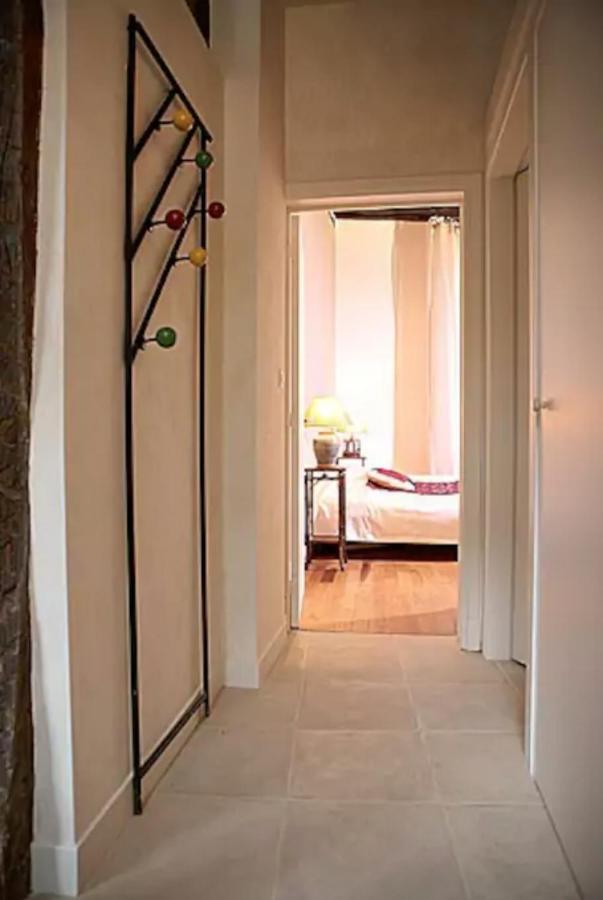 Appartement Charming Cosy Triplex In Trendy Marais à Paris Extérieur photo